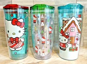 Menge 3 Hello Kitty Weihnachten Becher mit Trinkdeckel Santa Lebkuchenbaum - Bild 1 von 7