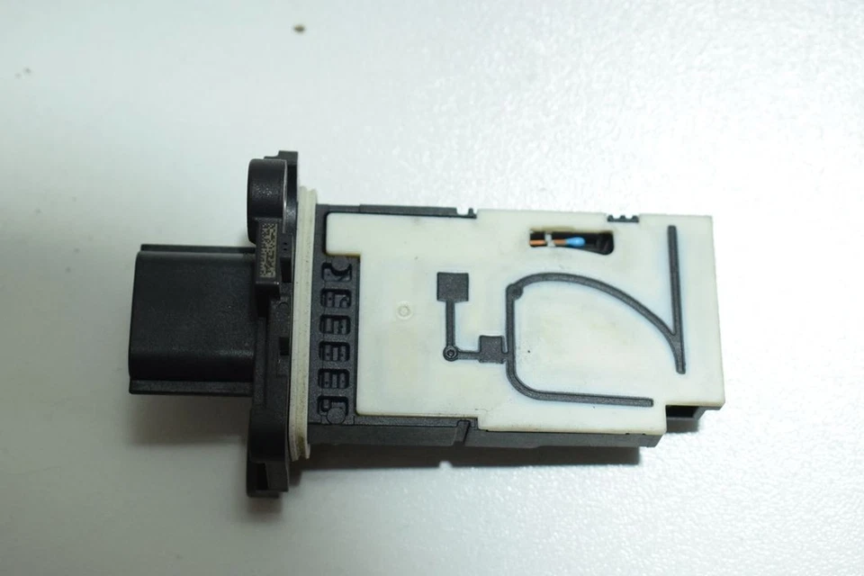 Sensore del flusso d'aria Renault Trafic 1.6 DCI 2014 93450753 14864 - Immagine 1 di 1