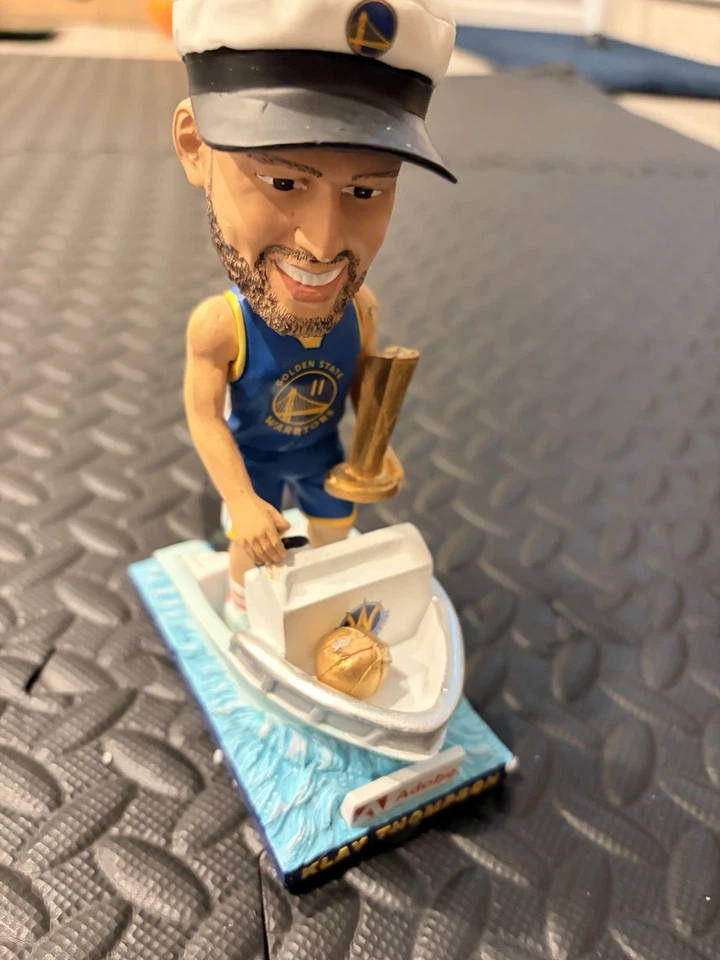 Raro con caja Captain Klay Thompson 2023 Bobblehead Golden State Warriors curry Foto 1 de 4