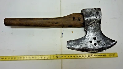 Outil ancien hache doloire   charpentier    fer forgé - Photo 1/4