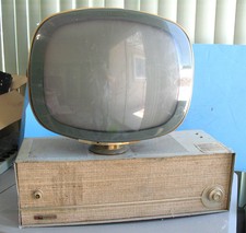 Vintage Non working 1958 17 inch Philco Predicta Television - Model 3408