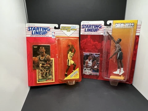 Lot of 2 Vintage Starting Lineup 1993 and 1994 David Robinson Spurs NBA Figurine Cover