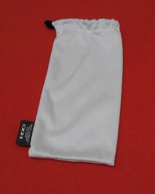 Microbolsa para gafas de sol Oakley Software blanca con cordón en muy buen estado Foto 1 de 4