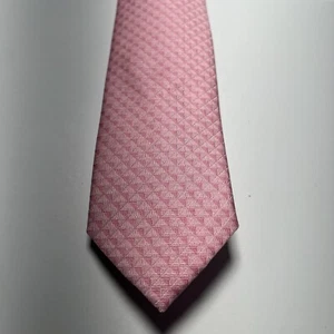 Corbata Michael Kors Rosa Nassau Geo Mezcla Seda Precio de venta sugerido por el fabricante 69,50 USD Nueva con etiquetas - Imagen 1 de 4