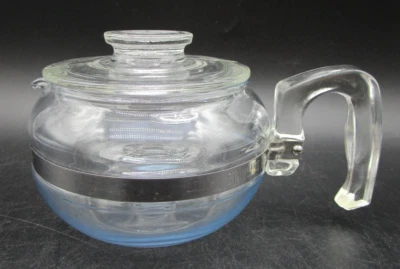 Vintage PYREX Flameware Glass 6 Cup Teapot Stove Top Coffee Kettle w/ Lid 8446-B - Image 1 of 4