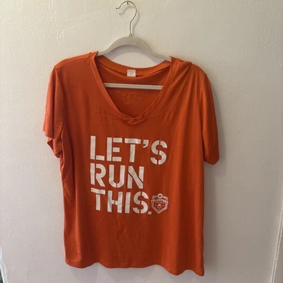 Lote de 2 camisas femininas de manga curta Home Depot 2015 e 2016 Peachtree Road Race XXL - Imagem 1 de 4