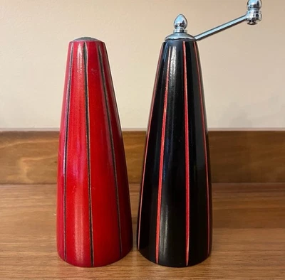 Agitador de sal e moinho de pimenta Robert Wilhelm design bruto artesanal feito à mão - Imagem 1 de 4