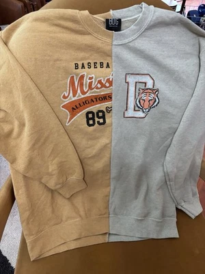 Sudadera De Colección BDG Urban Outfitters Estampado Gráfico Empalme Cuello Redondo Mediana Foto 1 de 4