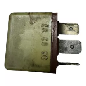 Ducati 748/916 Genuine OEM Ignition Relay - Picture 1 of 5