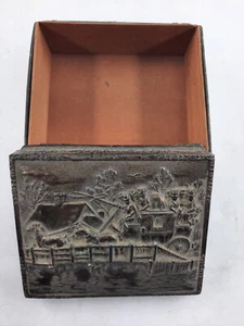 Caja de baratijas antigua tono plata metal con bisagras patas forro de madera Japón ocupado - Imagen 1 de 12