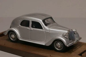 Brumm r058 - Lancia Aprilia 1936 1/43 boxed - Foto 1 di 2