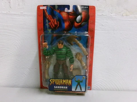2004 - TOY BIZ - MARVEL - SPIDER MAN - SANDMAN  - NEW #35 Cover