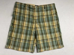 IZOD Jeans Golf Shorts Men’s 40 Green Plaid 10 Inseam Lightweight - Picture 1 of 10