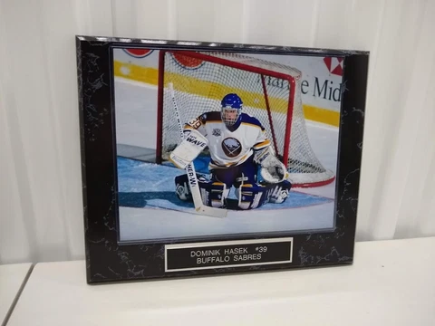 Dominik Hasek Buffalo Sabres 10 1/2 x 13 Black Marble Plaque With 8x10 Photo Cover