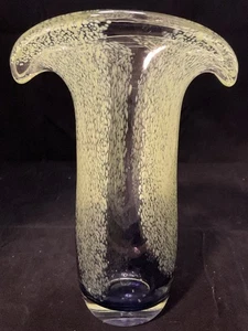 Jarrón de vidrio artístico vintage mcm Teleflora verde moteado labio acampanado soplado a mano 8" A5 - Imagen 1 de 5