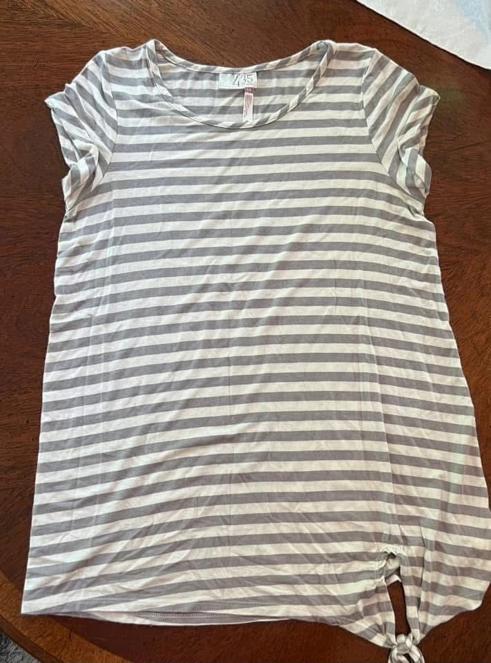 Usado en Excelente Condición Matilda Jane Tween Brilliant Daydream BIT OF A TWIST TOP Talla 14 Gris Rayas Foto 1 de 1