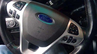 Bolsa de aire negra para volante delantero Ford Explorer 2013-2015 Foto 1 de 4