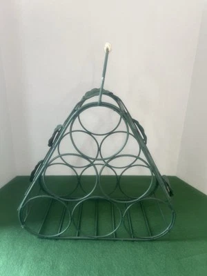 Soporte para vino de metal verde Dansk 1 lb 13,2 ozs. Soporta 6 Foto 1 de 4