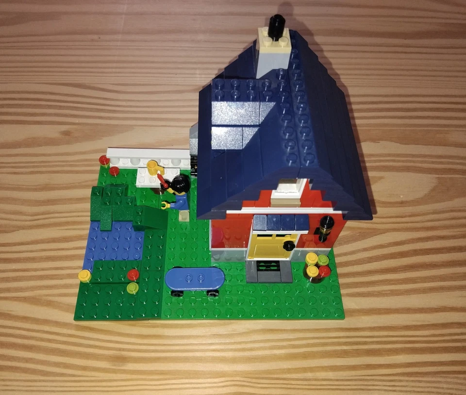 LEGO 3 en 1 la petite MAISON BLEUE set: 31009  Complet - Photo 1/4