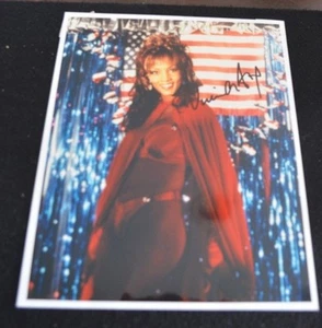 BEAUTIFUL VIVICA A FOX HAND SIGNED PHOTO - Foto 1 di 2
