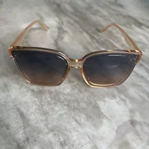 Jessica Simpson J6128 Sonnenbrille hautfarben transparent eckig neu - Bild 1 von 12