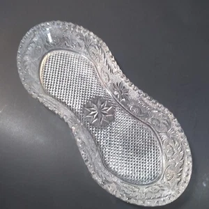 Plato DUNCAN & MILLER de colección para encurtidos o vidrio transparente de apio con flores y pergaminos - Imagen 1 de 11