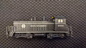Locomotora Athearn HO SW7 Switcher Southern #2400, ¡funciona muy bien! - Imagen 1 de 6