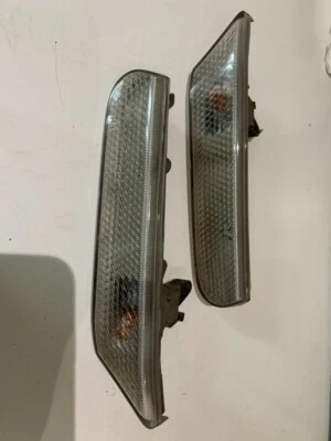 PORSCHE BOXSTER 986 REPEATERS CLEAR MATCHED PAIR  99663104301 / 04401 - Image 1 of 4