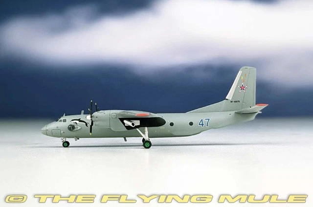 AviaBoss 1:200 An-26 Curl Fuerza Aérea Rusa RF-46879 Foto 1 de 1
