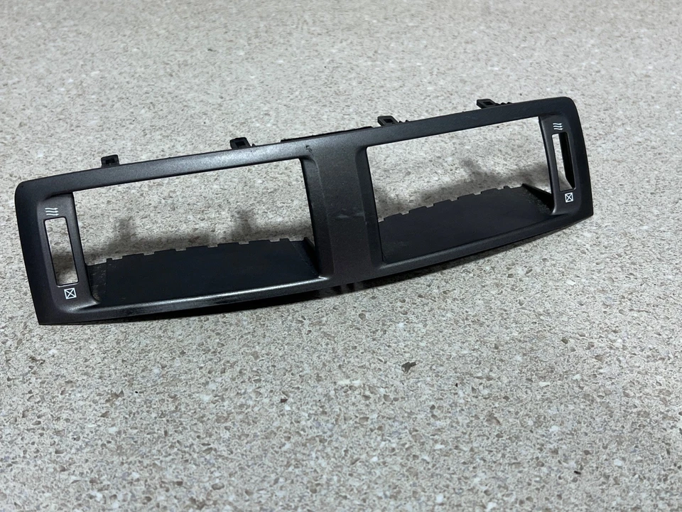 06 - 08 LEXUS IS250 IS350 中心 DASH 空气空调加热器通风口边饰 — 第 1/3 张图片