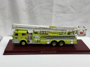 Franklin Snorkel FIRE ENGINE come nuovo leggermente danneggiato scala 1/32 senza scatola - Foto 1 di 20