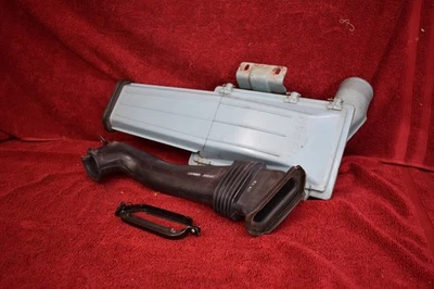 Conjunto de filtro de aire 75-78 Datsun 280Z + tubo + abrazadera OEM usado Foto 1 de 4