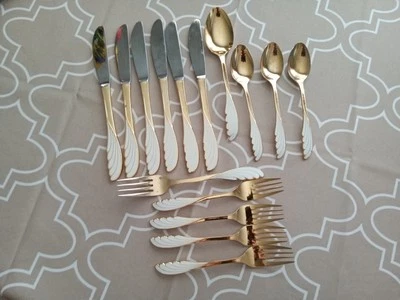 Ranmaru Deluxe Stainless Japan Gold and White Wave Flatware 15 Pieces - Image 1 of 4