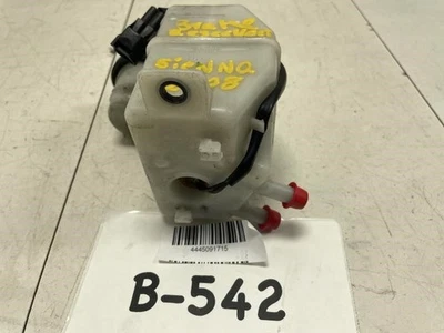 2007 TOYOTA SIENNA XLE BRAKE MASTER CYLINDER FLUID RESERVOIR OEM+ - Image 1 of 4