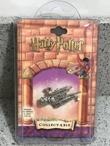 Vintage Harry Potter NIMBUS 2000 Sammler Pin Abzeichen, Starline, 2001 - NEU - Bild 1 von 5