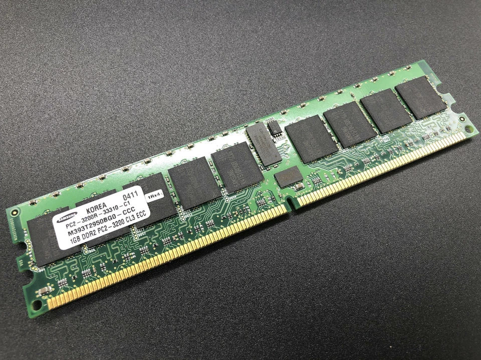 1GB Samsung DDR2 400 PC2-3200R Memory RAM Module - Image 1 of 1