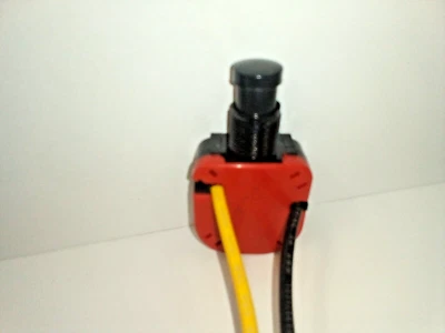 SANITAIRE #137385 STEP ON-OFF SWITCH FOR COMMERCIAL VACUUM CLEANERS - Image 1 of 2