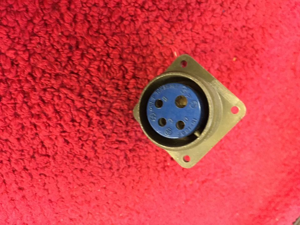 97-3102A-18-13S   AMPHENOL  	Circular MIL Spec Connector 4P Shell Size 18    NOS - Image 1 of 1