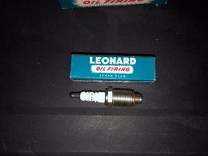 NOS Leonard Oil Firing Spark Plug 14MM - Picture 1 of 2