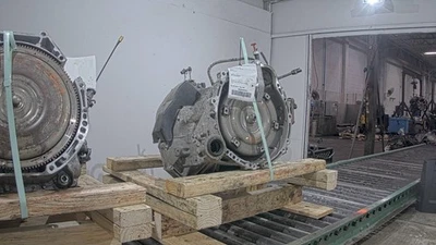 Conjunto de transmisión automática usado se adapta a: Toyota Camry 2005 grado de 4 cilindros Foto 1 de 4