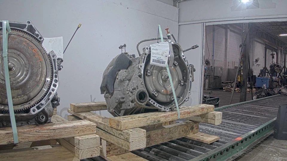 2005 Toyota Camry Automatic Transmission Assembly FWD 168K Miles OEM Black - Image 1 of 4