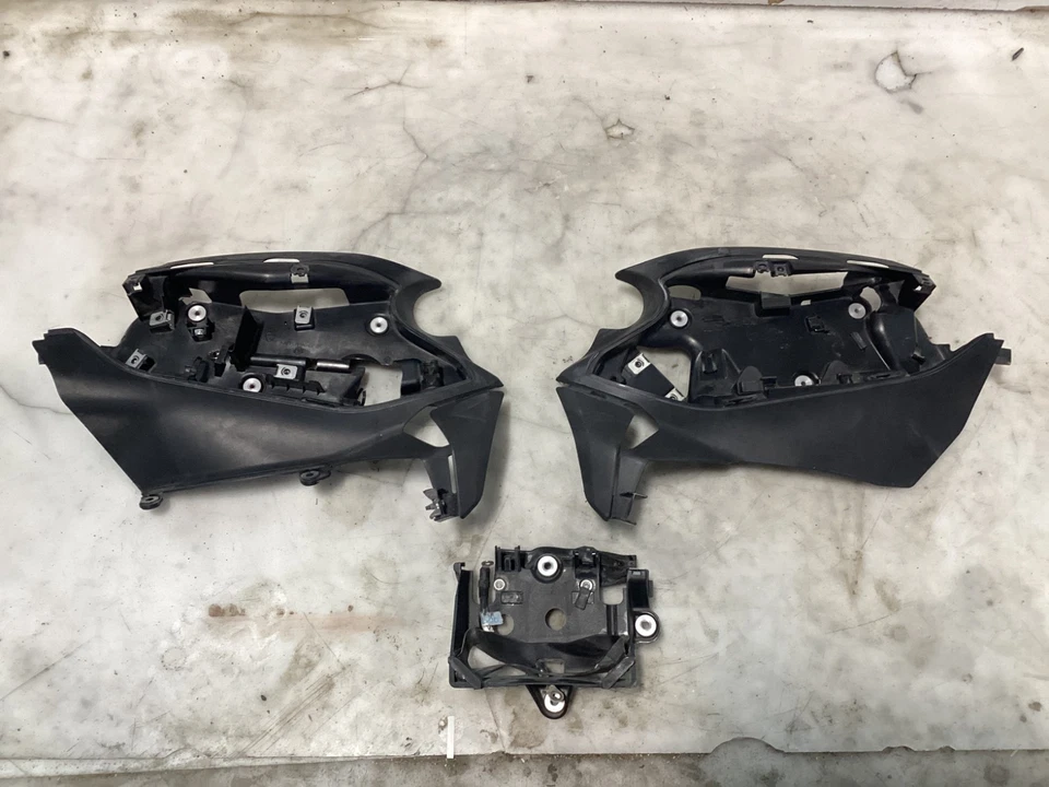 12-19 Ducati Panigale S R 1199 1299 PAINÉIS DE ACABAMENTO DO MOTOR CARENAGEM LATERAL ESQUERDA DIREITA - Imagem 1 de 1