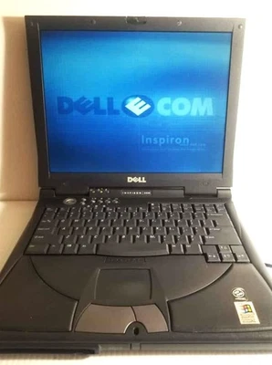 Dell Inspiron 2500 con disco duro y RAM originales para piezas sin adaptador Foto 1 de 4