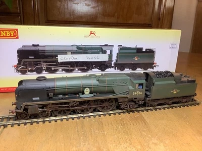 hornby BR 4-6-2 Rebuilt Battle of Britain Class Loco 34056 Croydon ESU Sound - Image 1 of 4