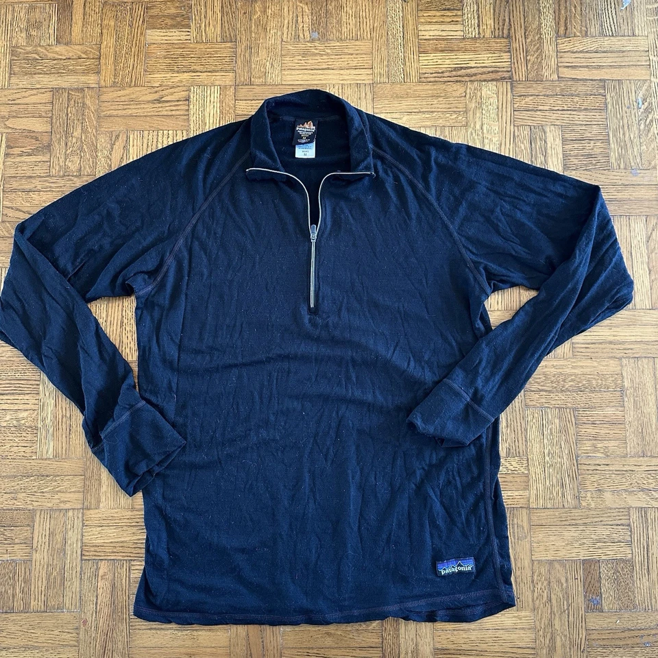 Patagonia Men's Capilene Base Layer 1/2 Zip Shirt Black Medium 100% Merino Wool - Image 1 of 4