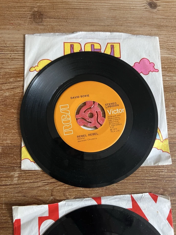 David Bowie Rebel Rebel Vinyl Record 7" 45rpm - Image 1 of 1