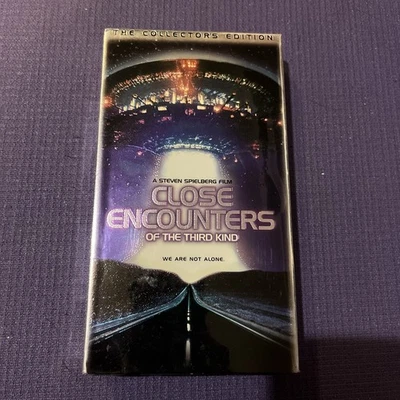 Close Encounters of the Third Kind - Collector's Edition VHS Tape (1998) - Image 1 of 4