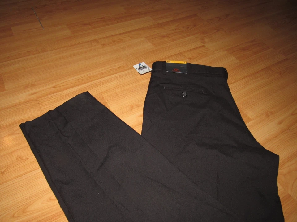 Nuevo con etiquetas Nuevo DOCKERS Niño Talla 18 Husky Negro Pantalones Frente Plano 33 X 30 Foto 1 de 4