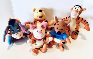Winnie The Pooh, Piglet, Kanga, Eeyore Dressed As Tigger Disney Plush Lot 1999 - Picture 1 of 5