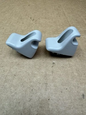 Juego de clips para parasol Chevy Colorado GMC Canyon 2004-2012 par OEM Foto 1 de 4